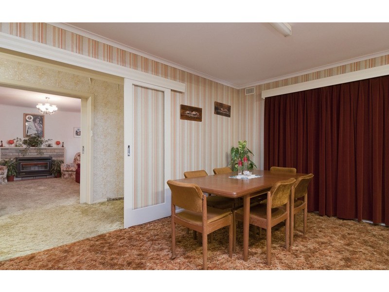 9 Hawthory Road, Kilsyth VIC 3137