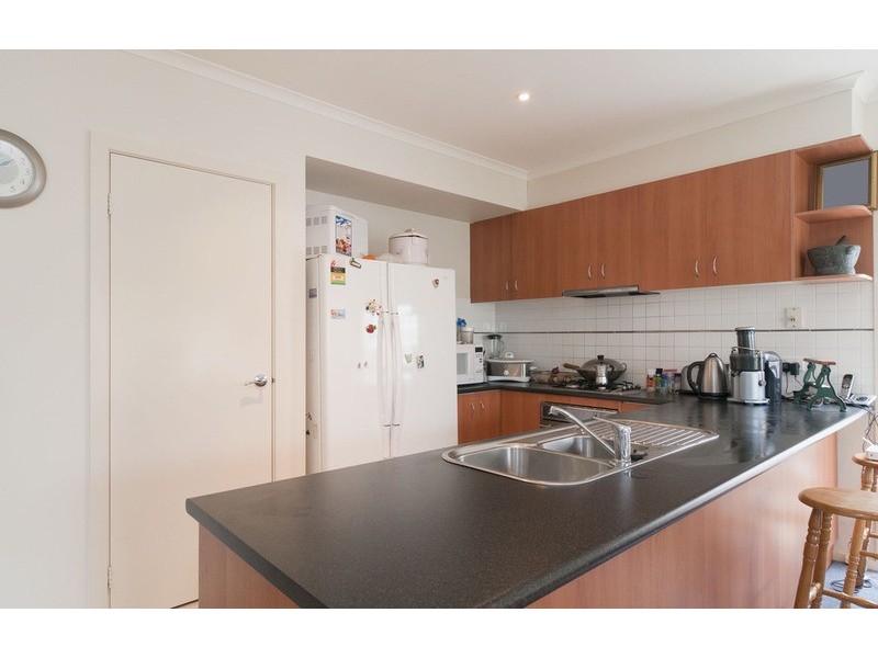 2/379 Maroondah Highway, Croydon North VIC 3136