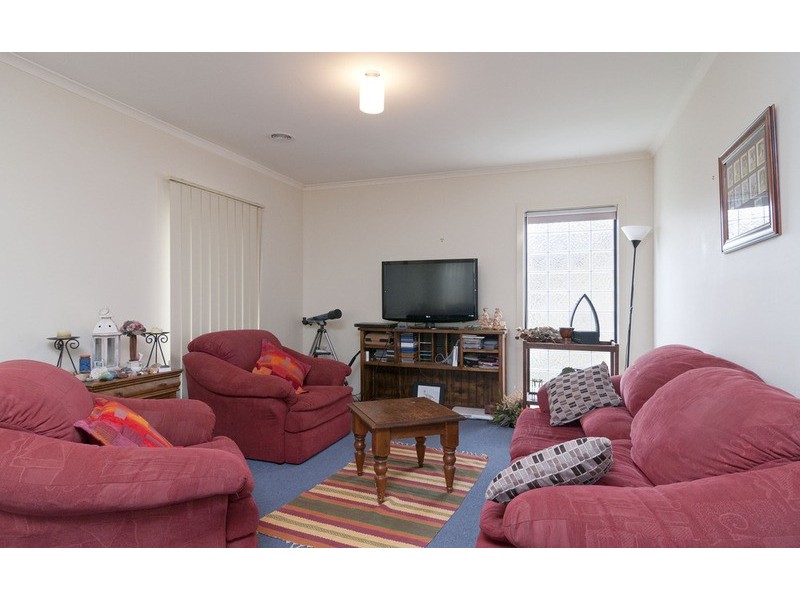 2/379 Maroondah Highway, Croydon North VIC 3136