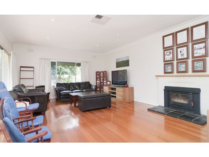 26 Cherylnne Crescent, Kilsyth VIC 3137