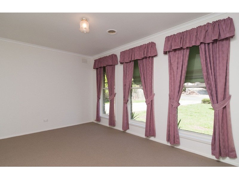 5 Terrung Court, Croydon North VIC 3136