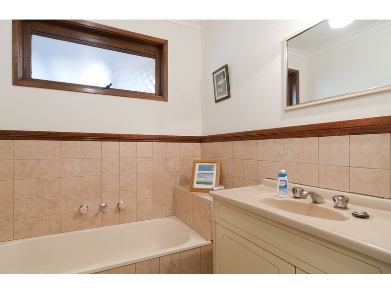 26 Westwood Drive, Bayswater North VIC 3153