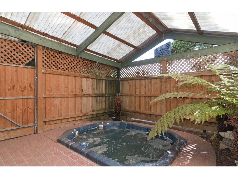 26 Westwood Drive, Bayswater North VIC 3153