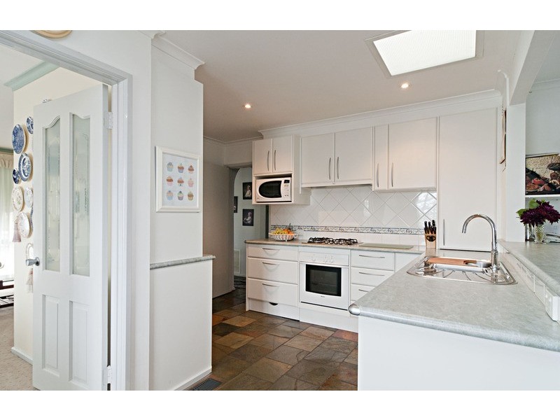 14 Avis Court, Ringwood North VIC 3134