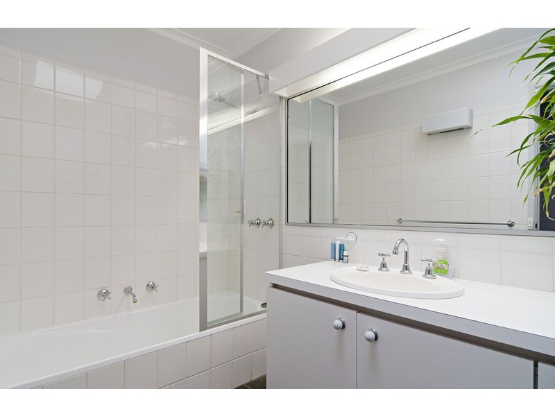 14 Avis Court, Ringwood North VIC 3134