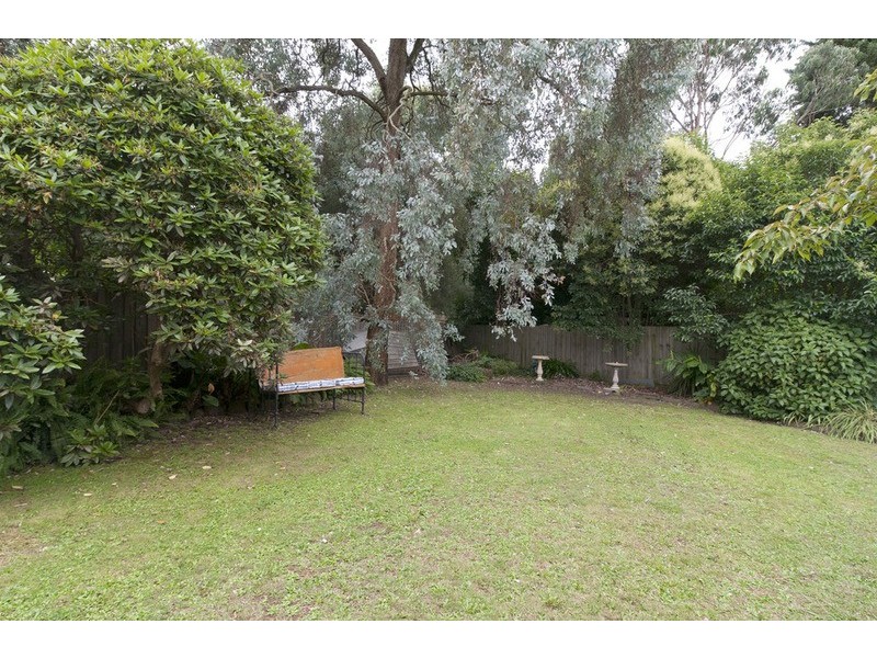 14 Avis Court, Ringwood North VIC 3134