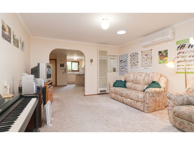 4 Shady Way, Croydon South VIC 3136