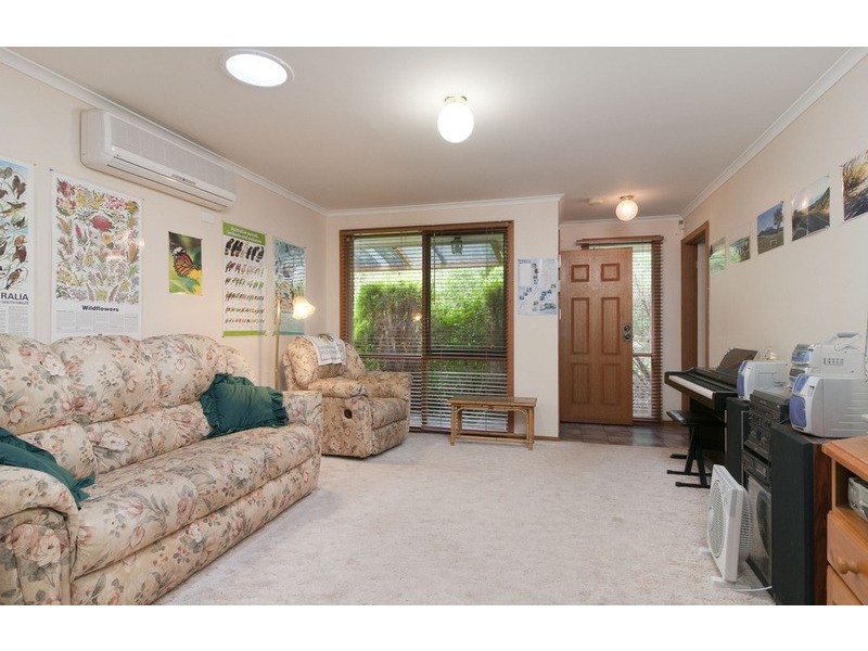 4 Shady Way, Croydon South VIC 3136