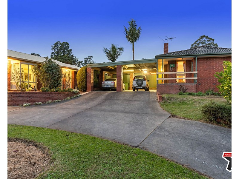 24 Glen View Road, Mount Evelyn VIC 3796
