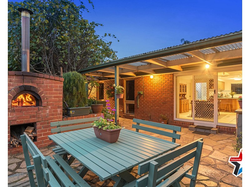 24 Glen View Road, Mount Evelyn VIC 3796