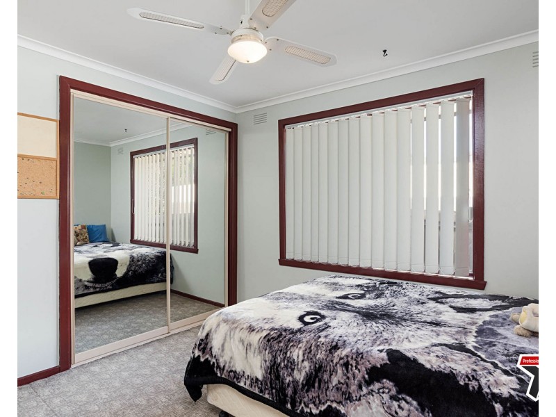 5 Arnold Street, Kilsyth VIC 3137