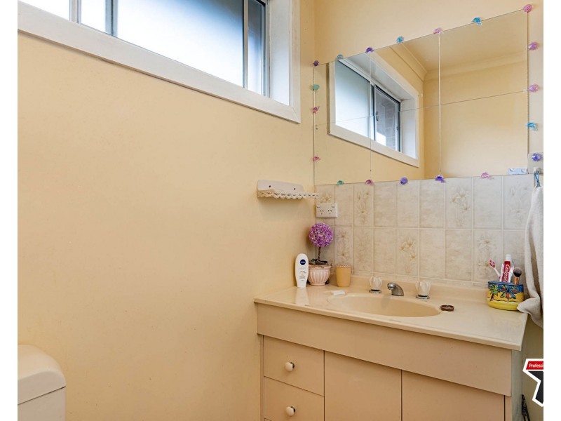 5 Arnold Street, Kilsyth VIC 3137