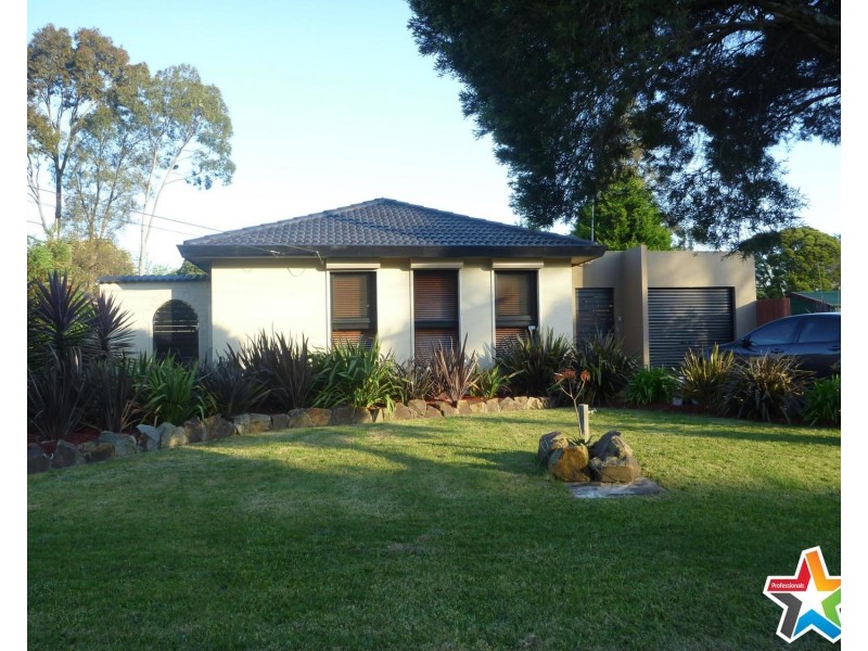 2 Moana Drive, Mooroolbark VIC 3138