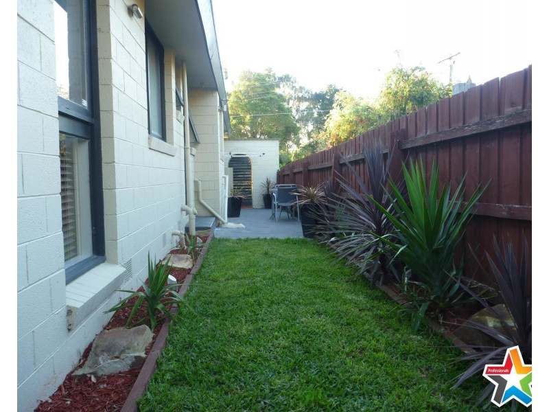 2 Moana Drive, Mooroolbark VIC 3138