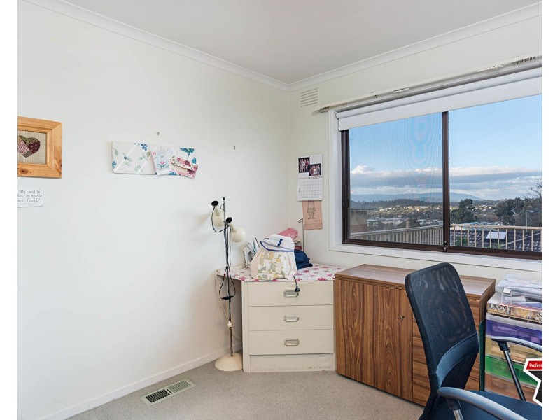 6 Campus Gate, Chirnside Park VIC 3116