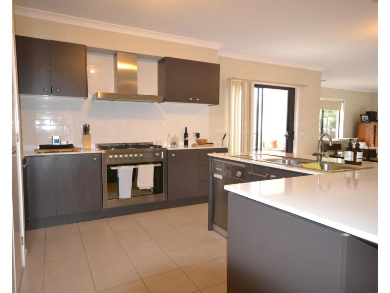 82 Exeter Road, Croydon North VIC 3136