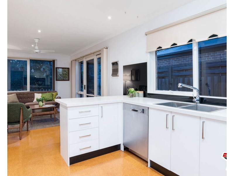81 Blackburn Road, Mooroolbark VIC 3138