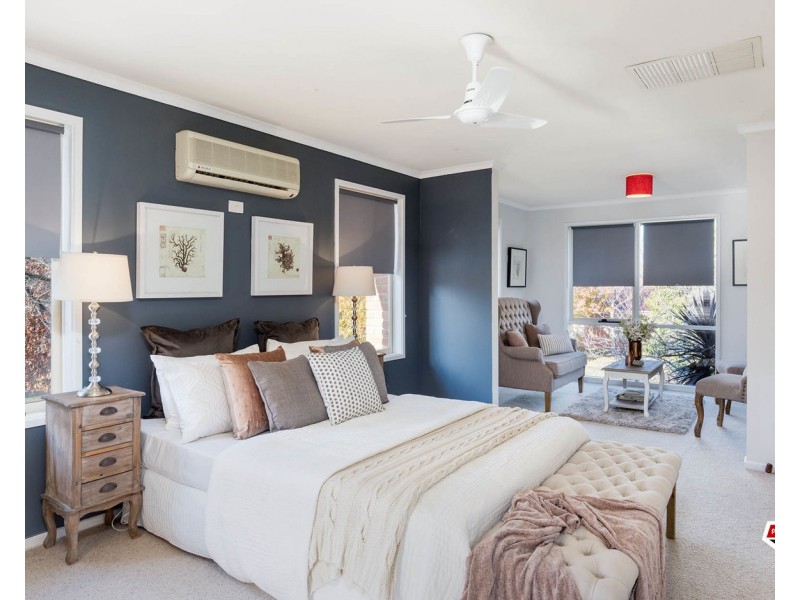 81 Blackburn Road, Mooroolbark VIC 3138