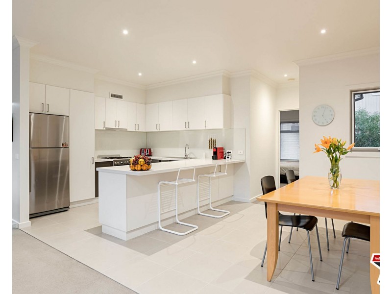 2 Adriana Close, Mooroolbark VIC 3138