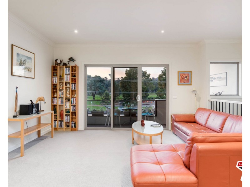 2 Adriana Close, Mooroolbark VIC 3138