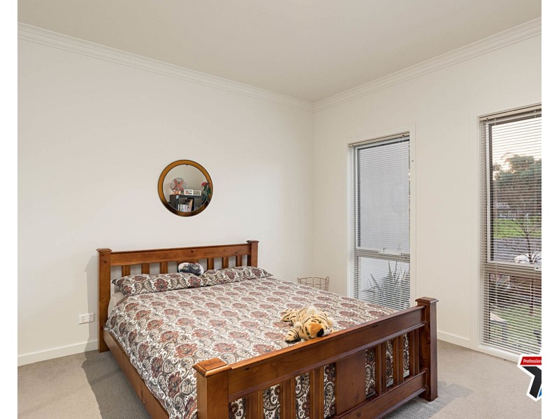 2 Adriana Close, Mooroolbark VIC 3138