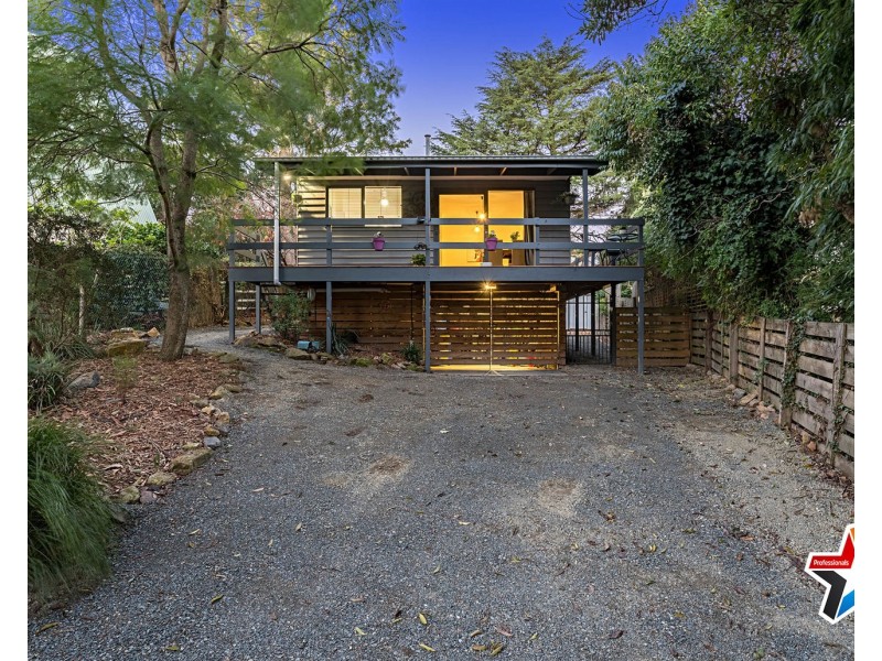 9 Wedderburn Crescent, Mount Evelyn VIC 3796