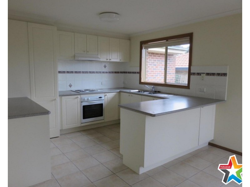 1/10 Felix Grove, Mooroolbark VIC 3138