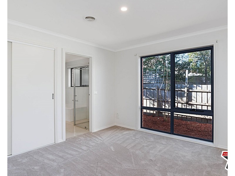 5 Gray Court, Mooroolbark VIC 3138