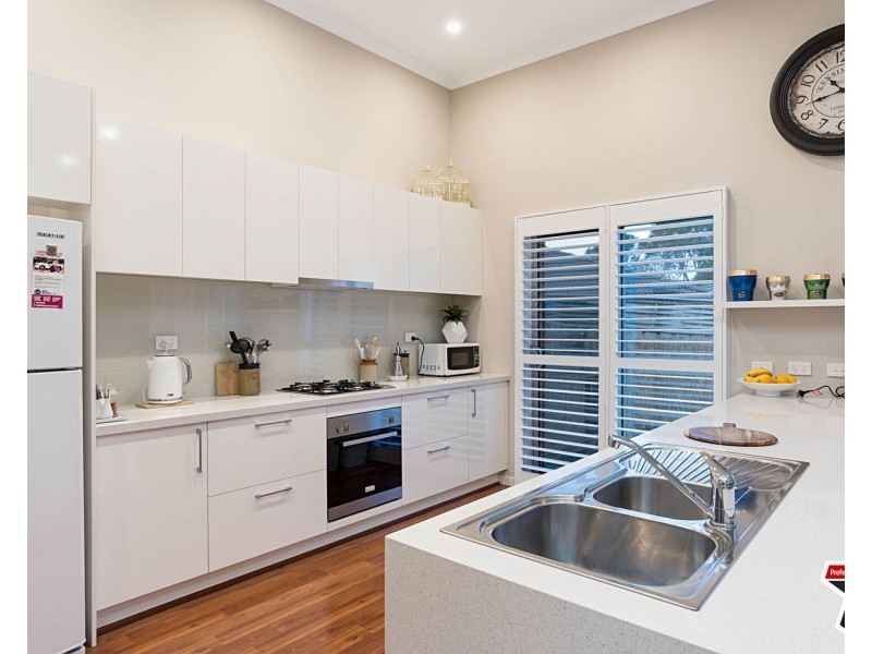 14a Central Avenue, Mooroolbark VIC 3138