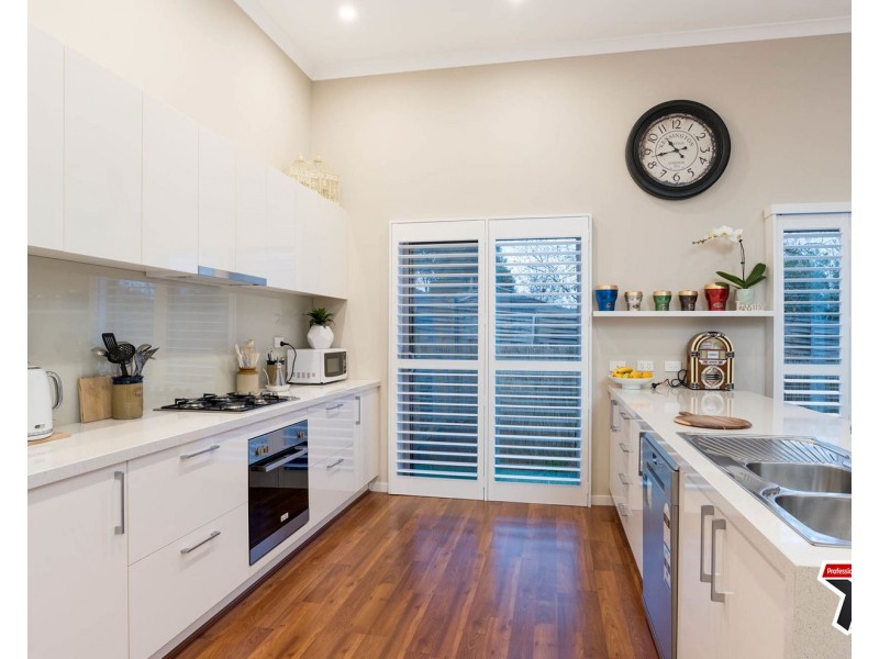 14a Central Avenue, Mooroolbark VIC 3138