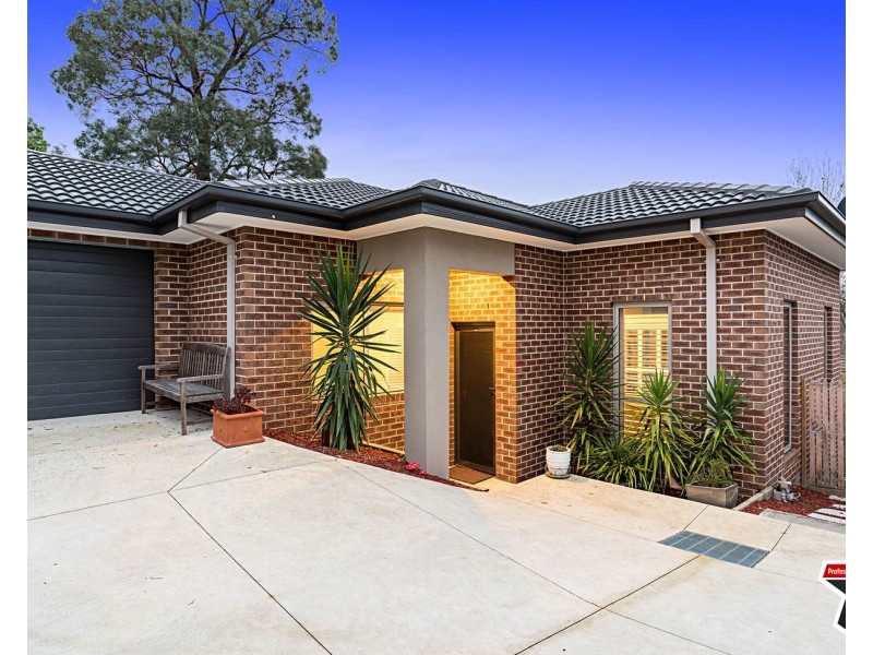 14a Central Avenue, Mooroolbark VIC 3138