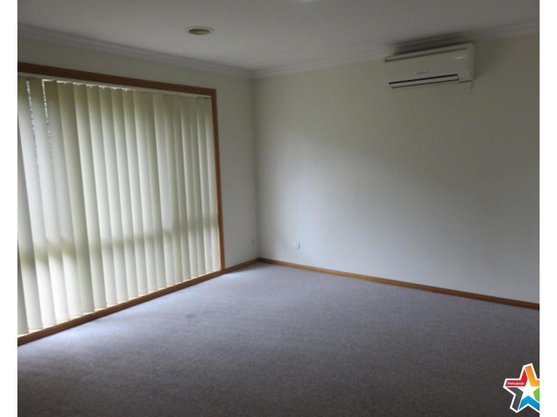 4/6 Devenish Avenue, Montrose VIC 3765