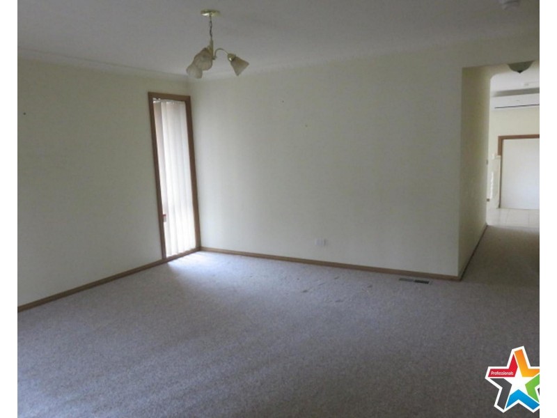 1/10 Felix Grove, Mooroolbark VIC 3138