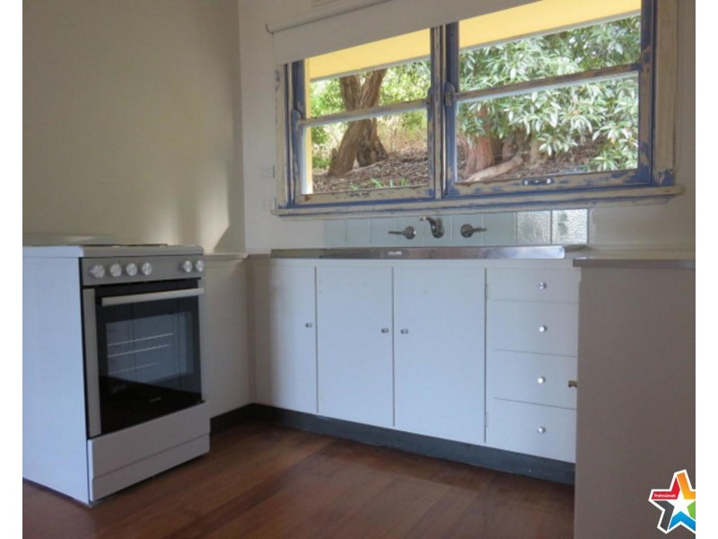 2/108 Exeter Road, Croydon North VIC 3136