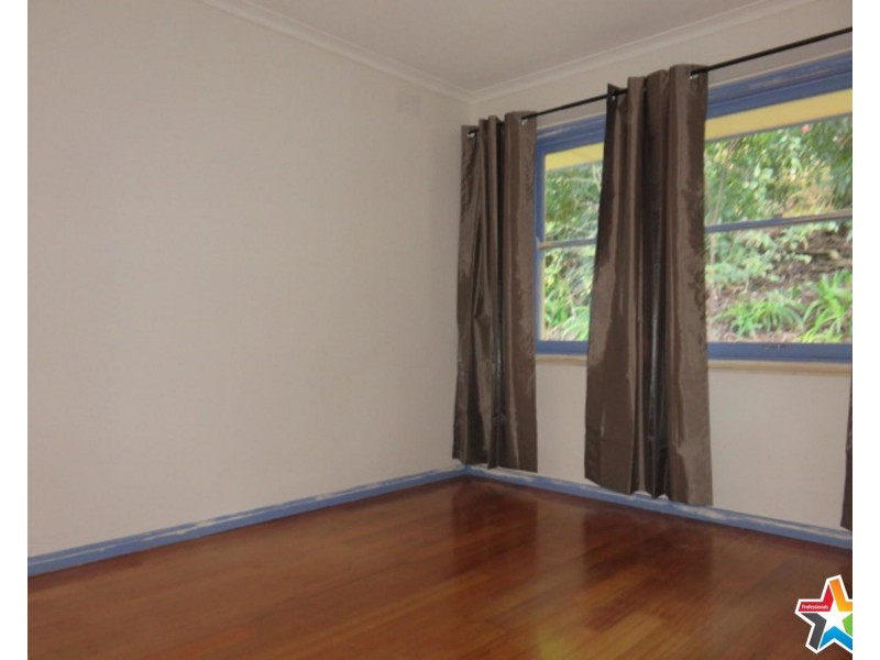 2/108 Exeter Road, Croydon North VIC 3136