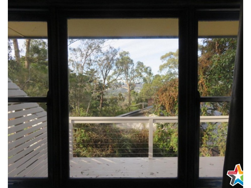 2/108 Exeter Road, Croydon North VIC 3136