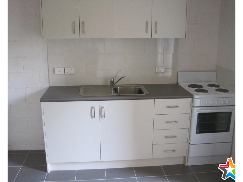 19/8-10 Mount View Parade, Mooroolbark VIC 3138