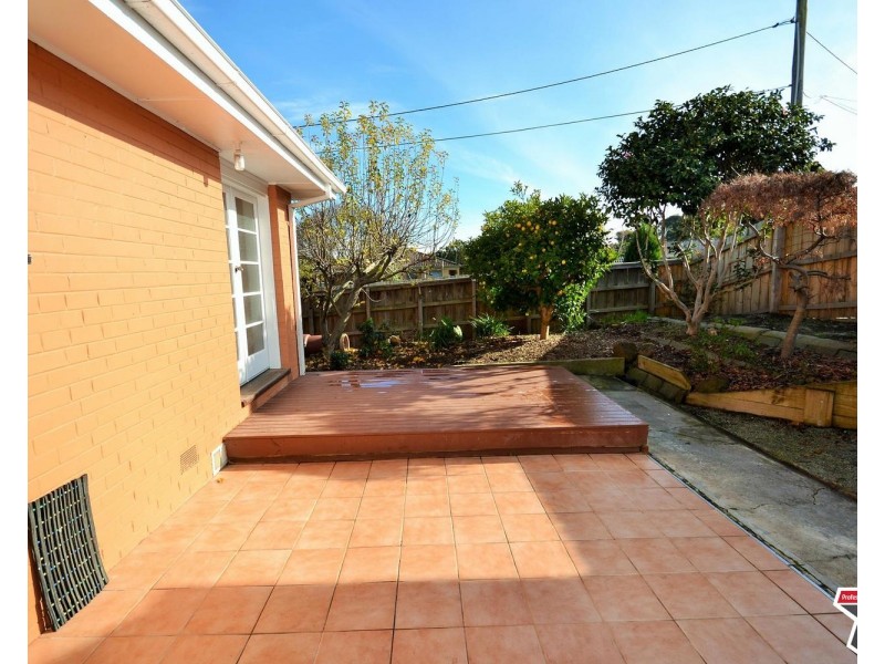 23 Kipling Avenue, Mooroolbark VIC 3138
