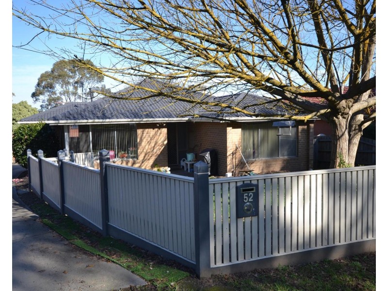 52 Cambridge Road, Mooroolbark VIC 3138