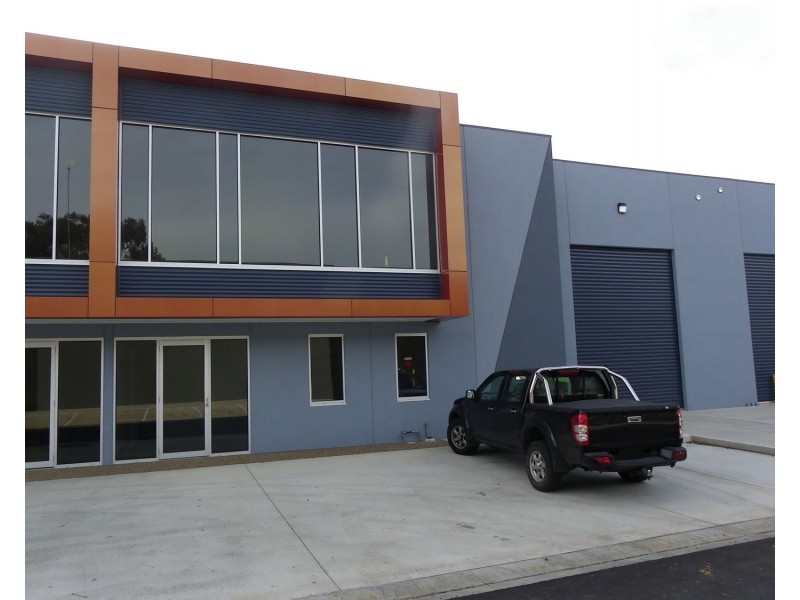 4 Chang Loop, Croydon VIC 3136