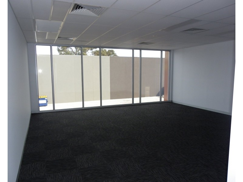 4 Chang Loop, Croydon VIC 3136