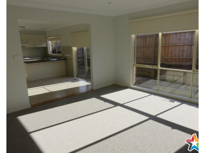 7a Aintree Street, Mooroolbark VIC 3138