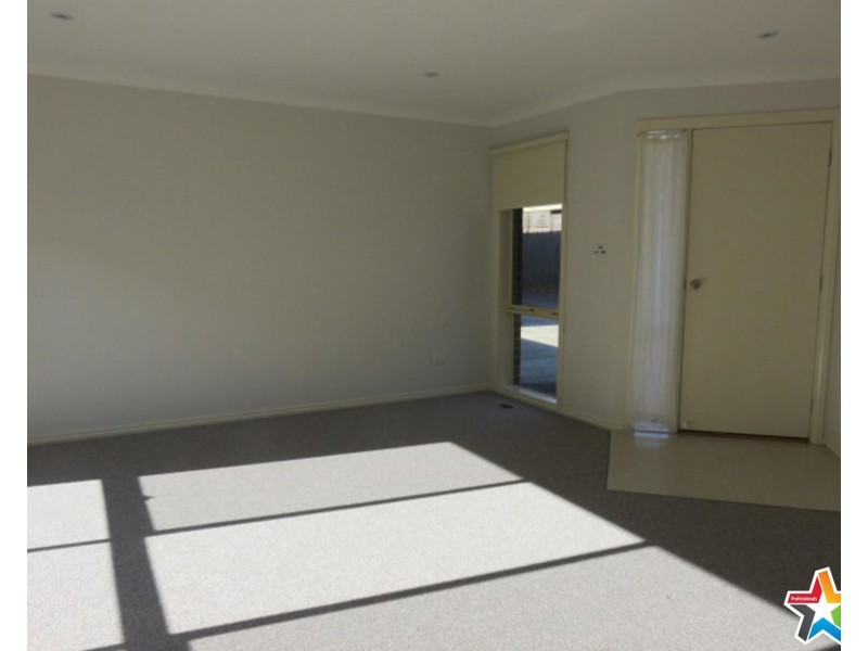 7a Aintree Street, Mooroolbark VIC 3138