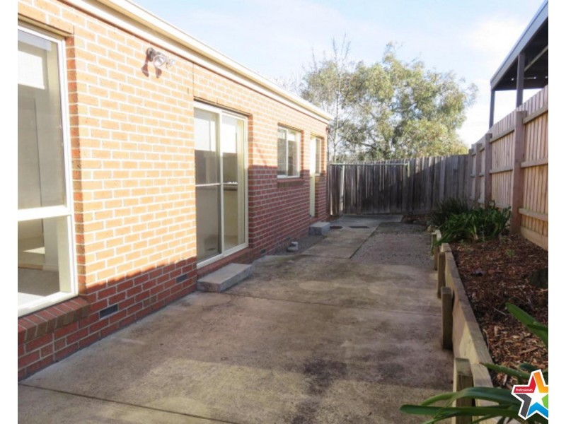 7a Aintree Street, Mooroolbark VIC 3138