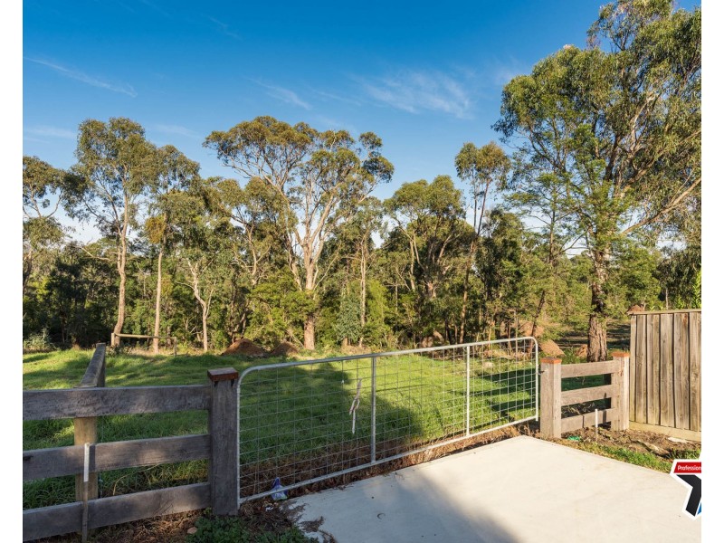 60 Valley Park Drive, Mooroolbark VIC 3138