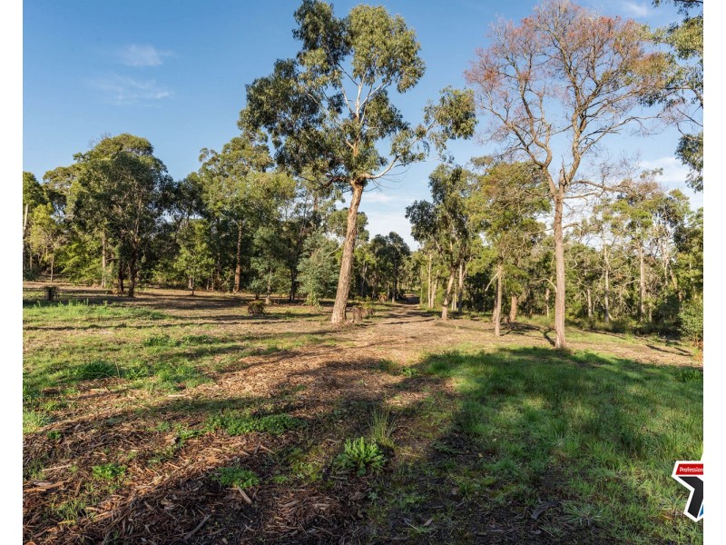 64 Valley Park Drive, Mooroolbark VIC 3138