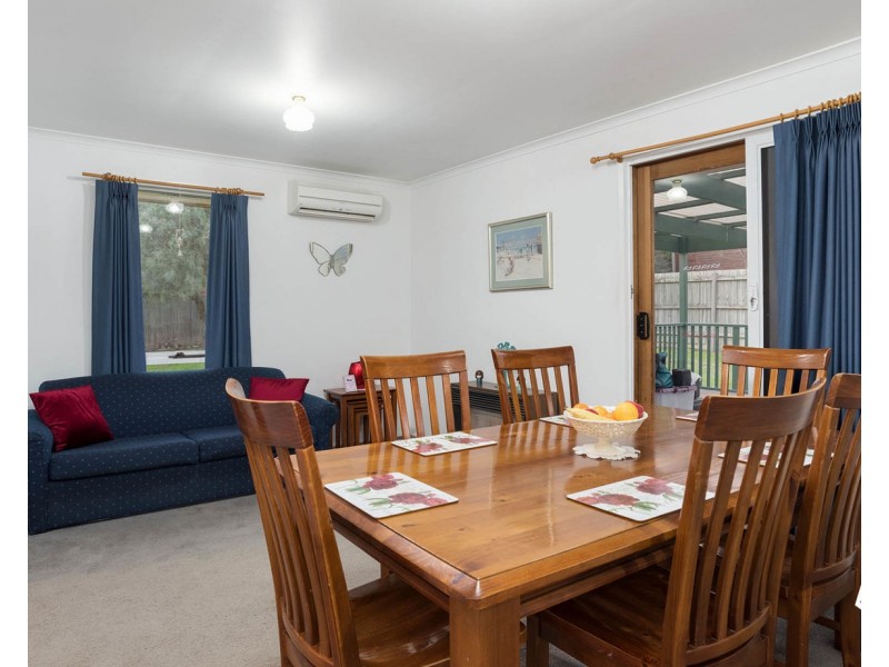 45 Wandana Crescent, Mooroolbark VIC 3138