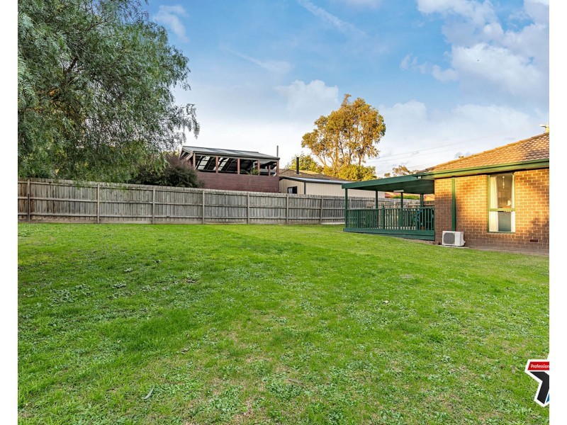 45 Wandana Crescent, Mooroolbark VIC 3138