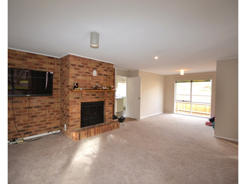 74 Blackburn Road, Mooroolbark VIC 3138