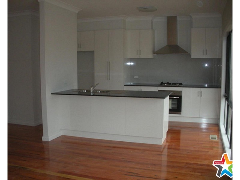 3/28 Jarvis Avenue, Croydon VIC 3136